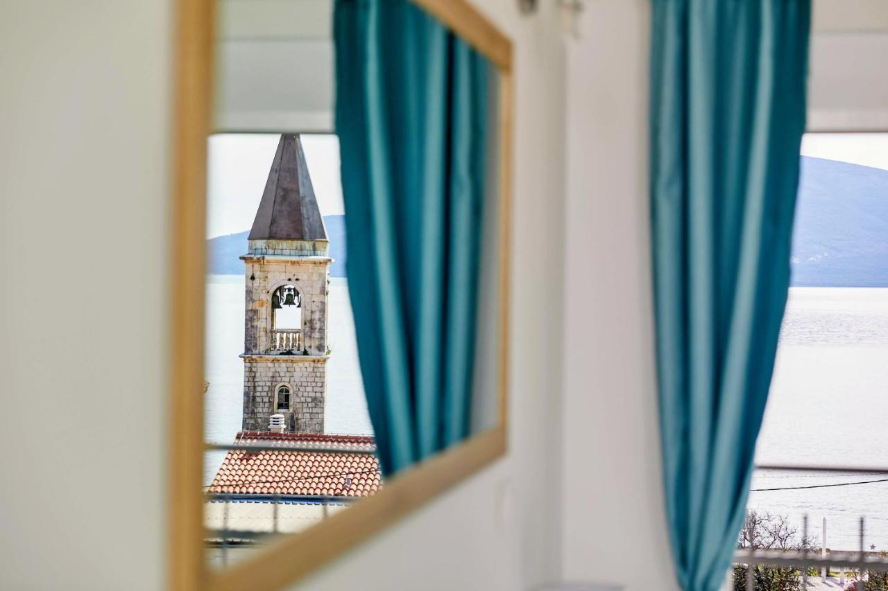 Bayview Apartments Tivat Montenegro Exteriör bild