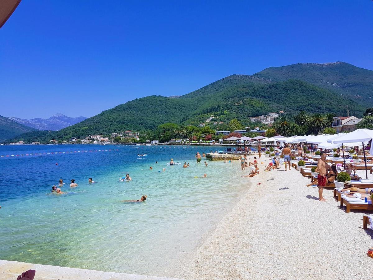 Bayview Apartments Tivat Montenegro Exteriör bild